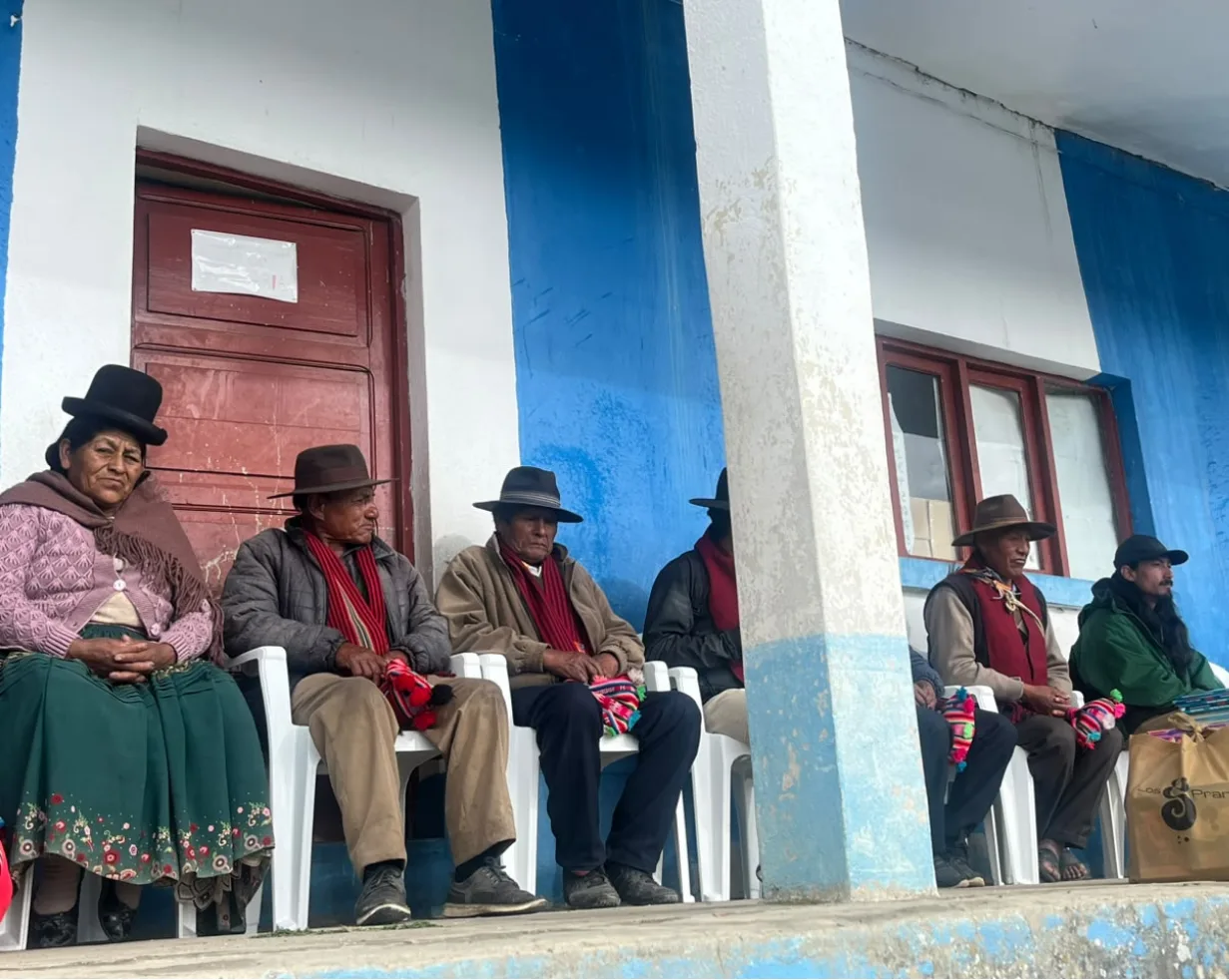 Adultos mayores de la comunidad
