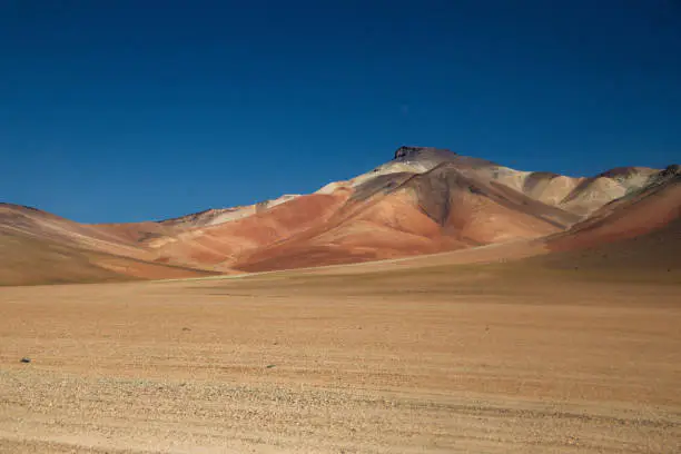 Desierto Salvador Dalí Bolivia. uyuni viajes