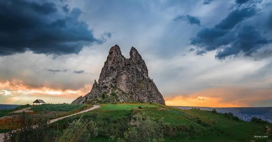 Muela del Diablo Bolivia: Paisajes y Aventura Cerca de La Pa