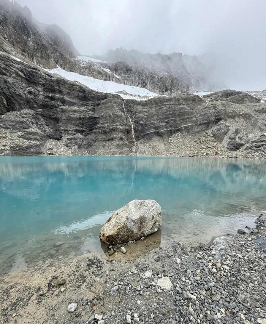 TOUR LAGUNA CHARQUINI